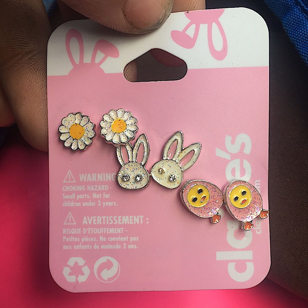 Brand new 3 pair set earrings👂🏼💍